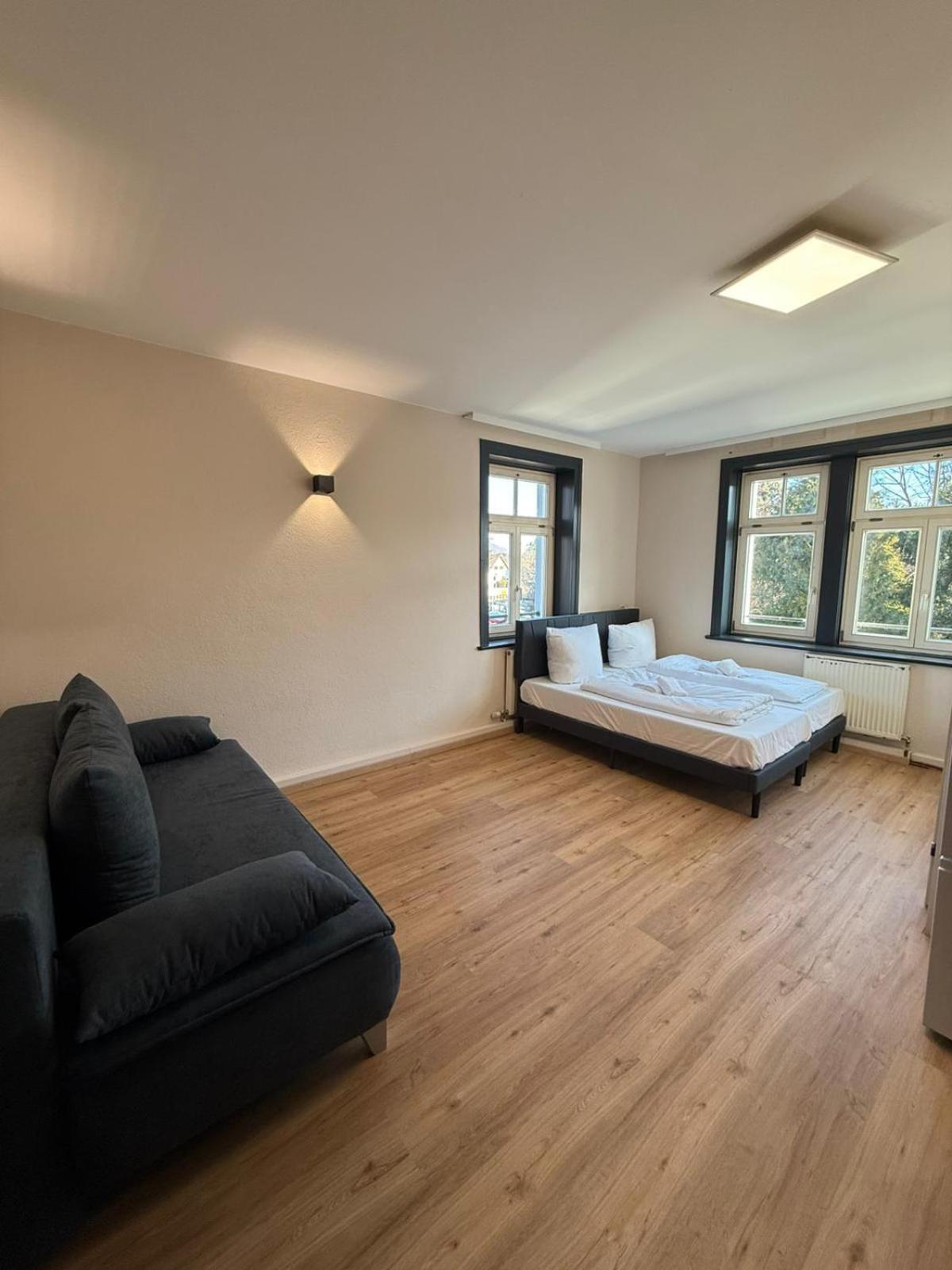 Crown Living Villa Blumenau Studios, Smarttv, Parkplatz ルステナウ エクステリア 写真