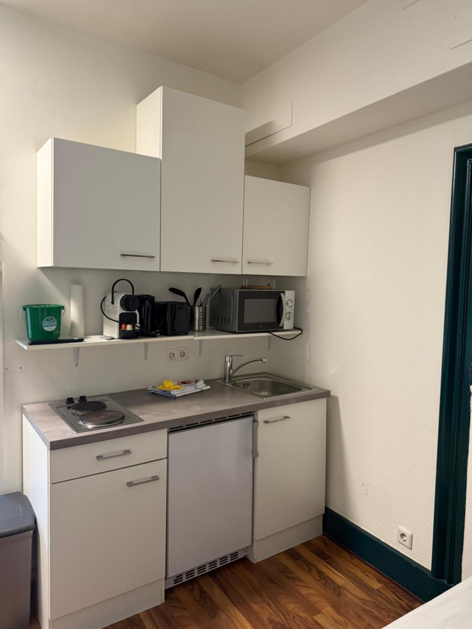 Crown Living Villa Blumenau Studios, Smarttv, Parkplatz ルステナウ エクステリア 写真