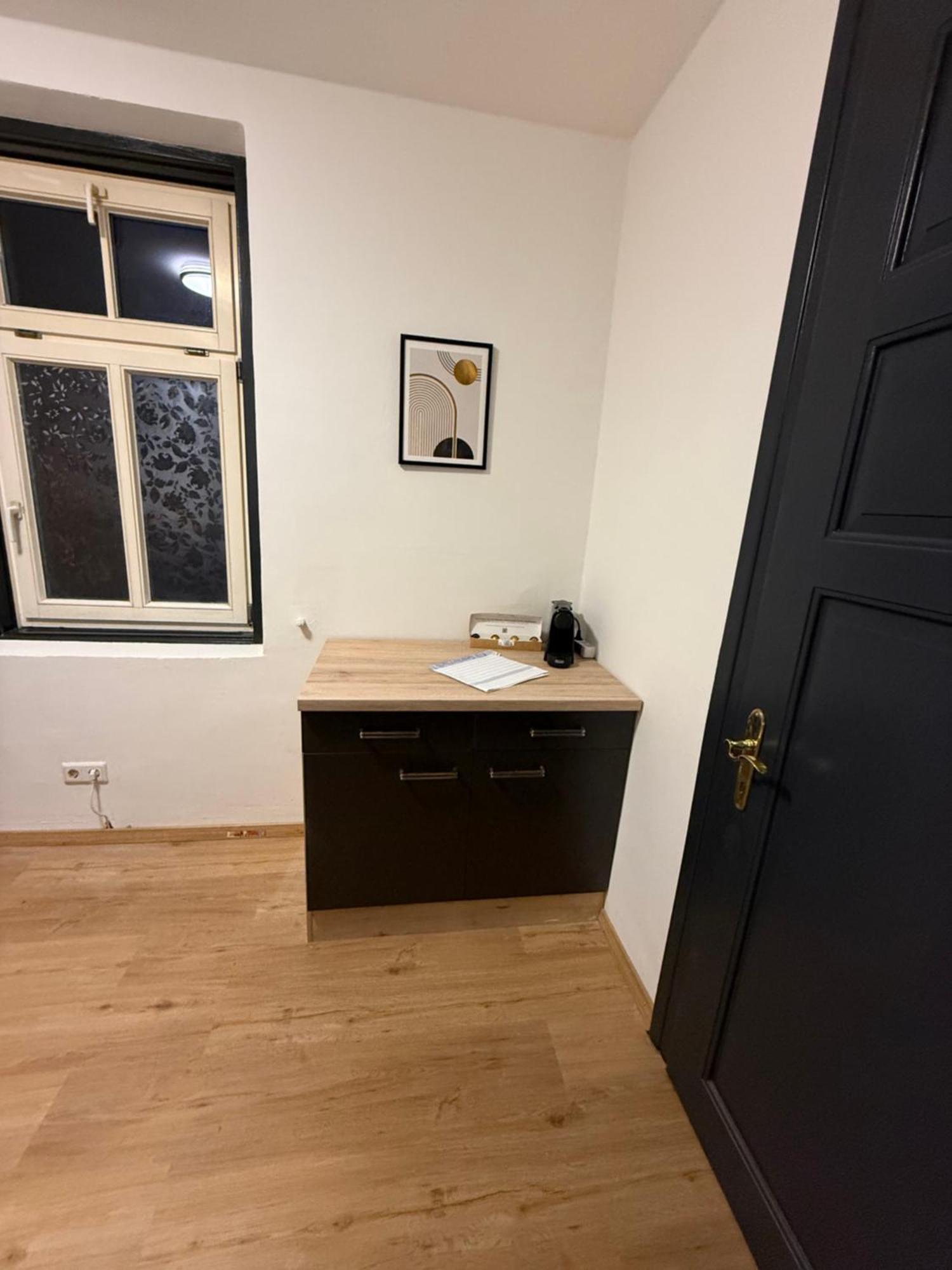 Crown Living Villa Blumenau Studios, Smarttv, Parkplatz ルステナウ エクステリア 写真
