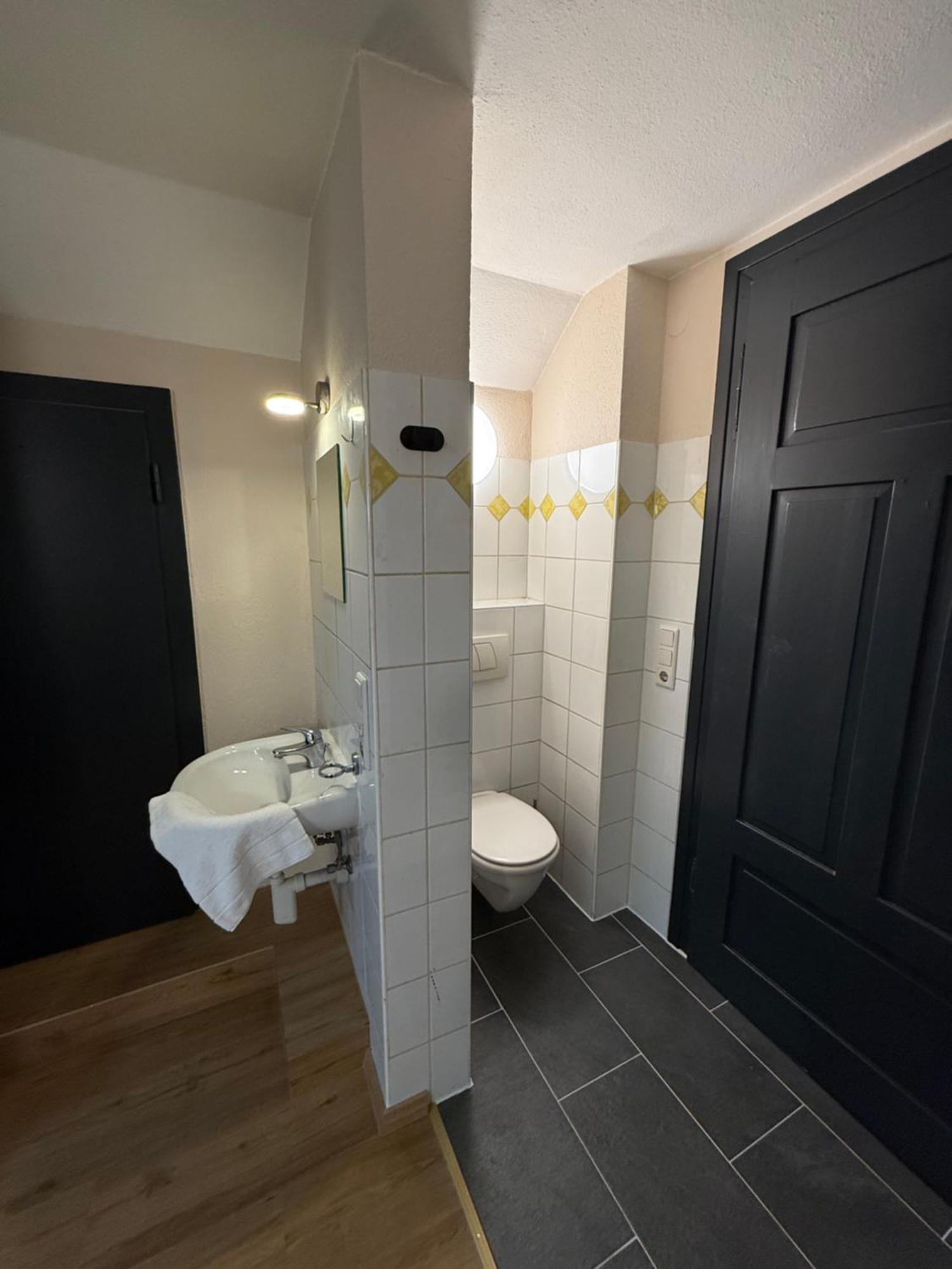 Crown Living Villa Blumenau Studios, Smarttv, Parkplatz ルステナウ エクステリア 写真